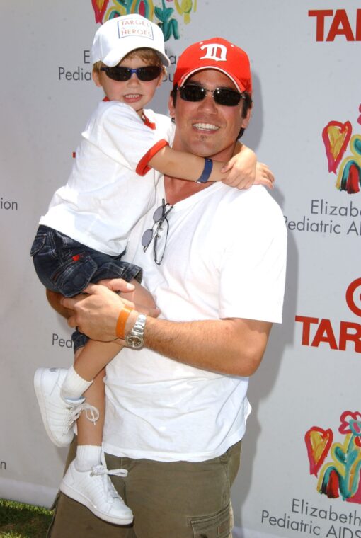 Dean Cain and son Christopher at the 2004 Target A Time for Heroes Celebrity Carnival to benefit the Elizabeth Glaser Pediatric AIDS Foundation | Source: Getty Images